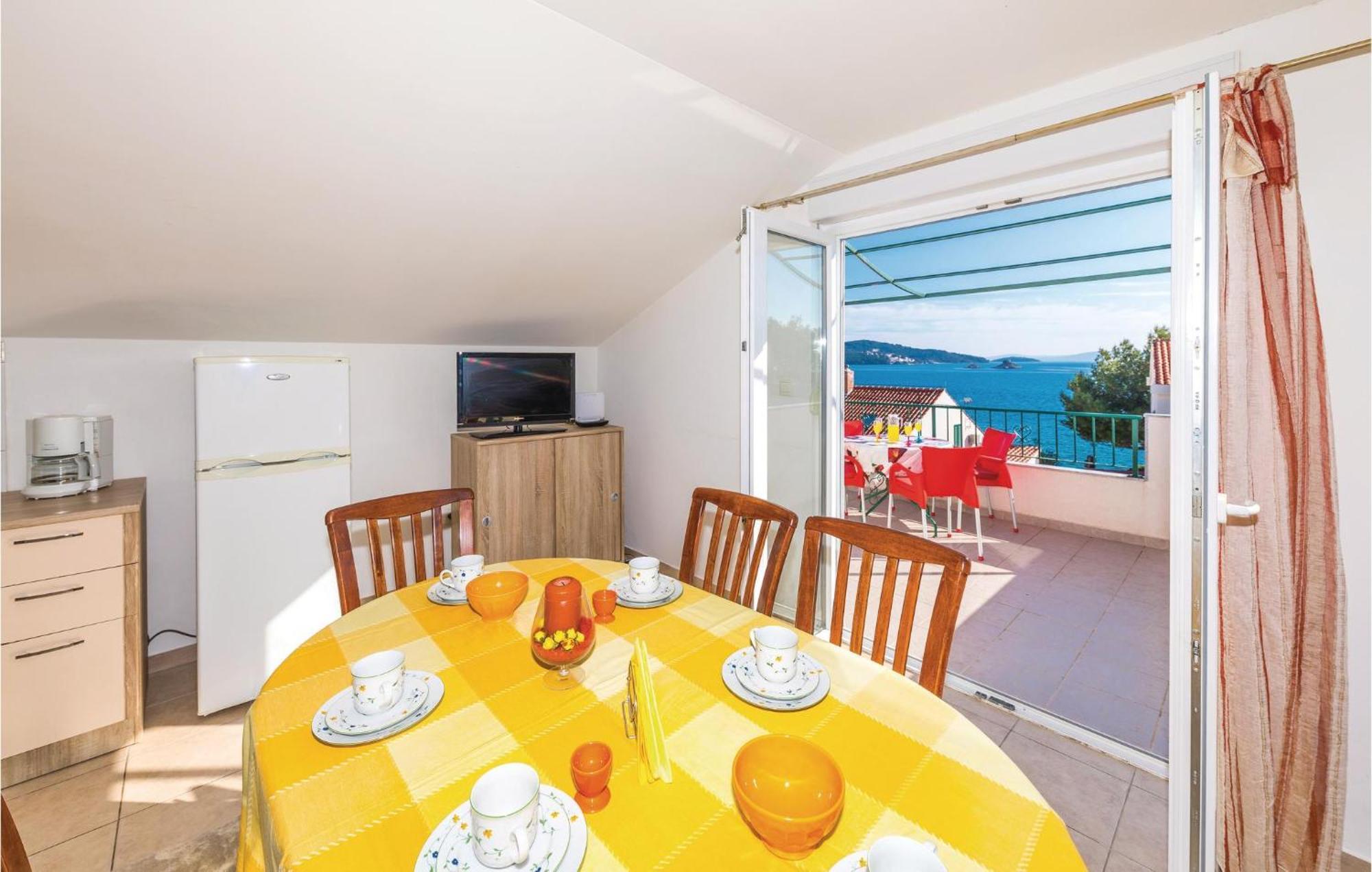 Gorgeous Apartment In Seget Vranjica Exterior photo